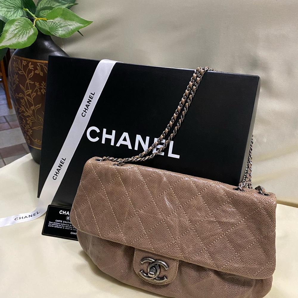💥💯Authentic💥Vintage CHANEL Quilted Flap Shoulder/Hand Bag